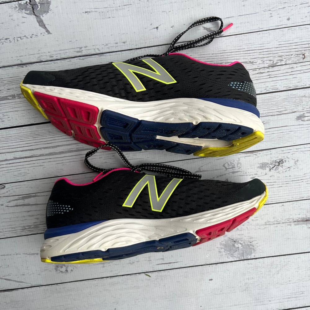 New Balance 680v6 Womens 11 Wide Black Pink Neon Running Performance Gym Shoes‎
